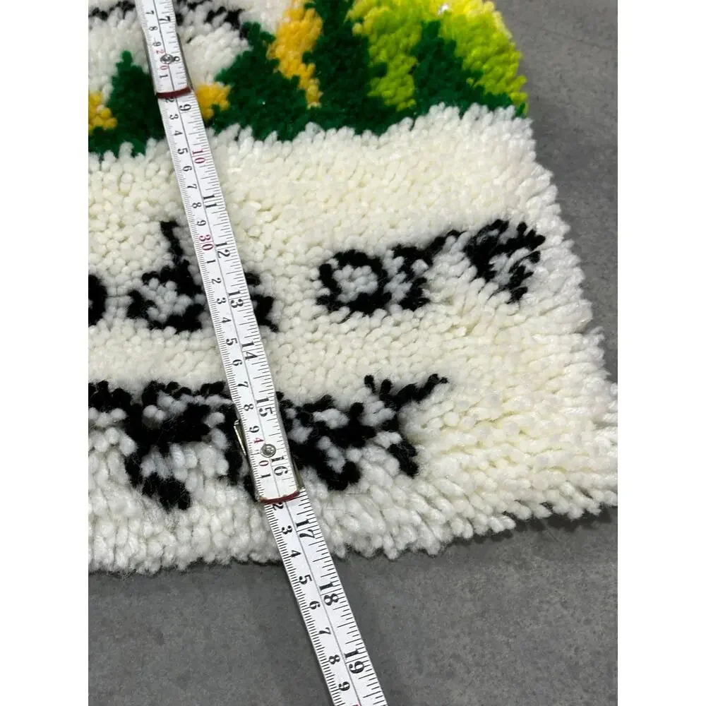 Friends are Forever, Latch Hook Rug, 17x24